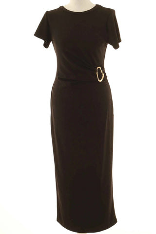 Schwarzes Kleid