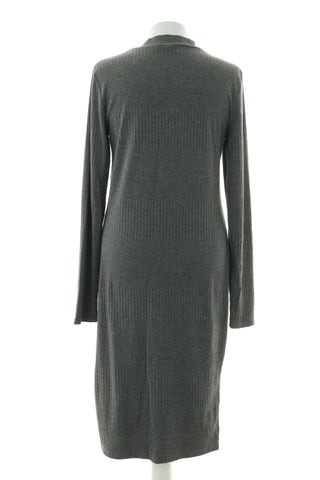 Graues Kleid