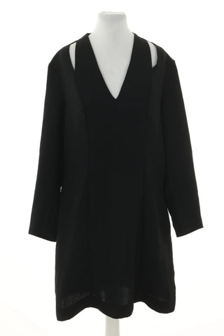 Schwarzes Kleid