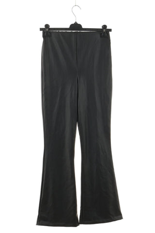 Schwarze Hose
