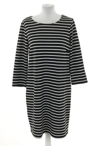 Kleid mit Streifen