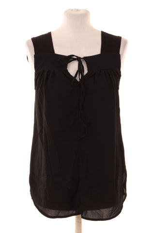 Schwarzes Top