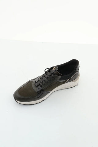 Grüne Schuhe