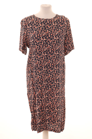 Kleid mit Blumenmuster