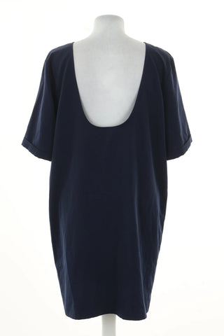 Dunkelblaues Kleid