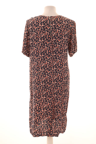 Kleid mit Blumenmuster