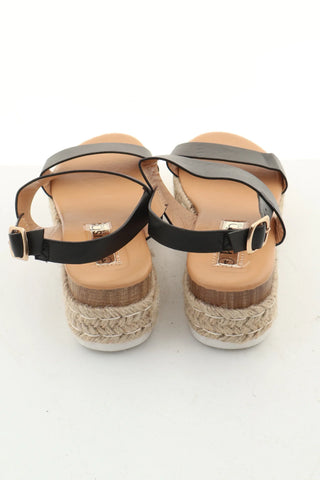 Schwarze Sandalen