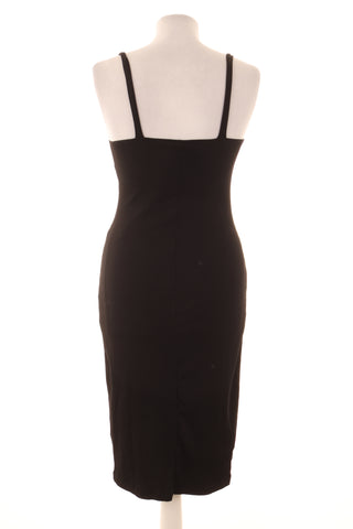 Schwarzes Kleid