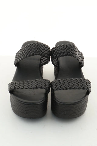 Schwarze Flip-Flops