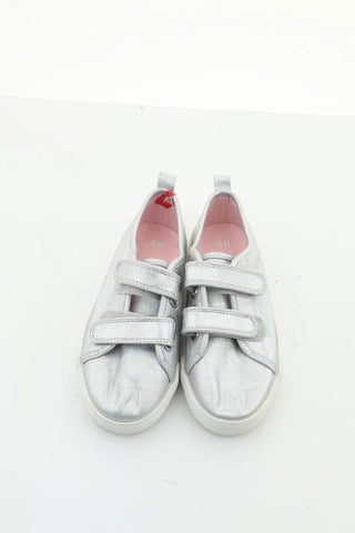 Silberne Schuhe