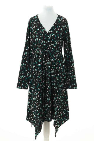 Schwarzes Kleid mit Muster „MAMA“
