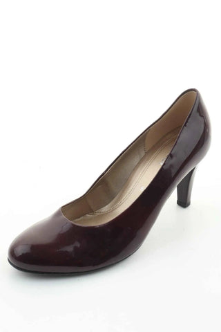 Bordeauxrote Pumps