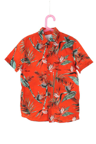 Rotes Hemd mit Muster