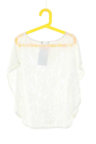Weiße Bluse mit Spitze