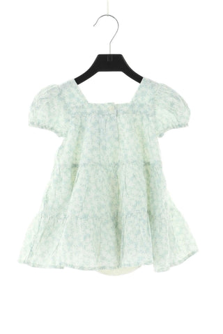 Grünes Kleid mit Muster