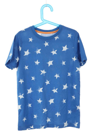 Blaues T-Shirt mit Sternen