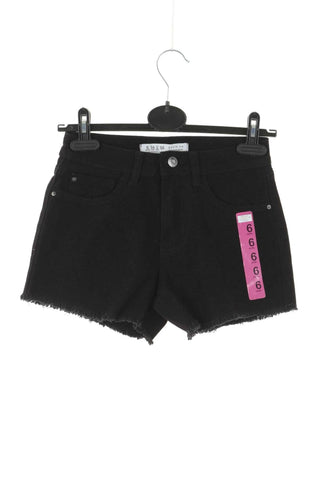 Schwarze Shorts