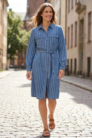 Sukienka szmizjerka w paski denim - Niebieska  100% lyocell
